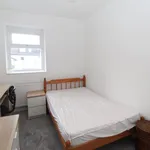 Rent 4 bedroom flat in Wales