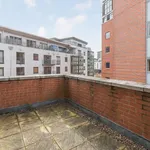 Rent 3 bedroom flat in West Midlands