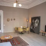 Rent 4 bedroom apartment of 120 m² in Barcelona