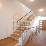 Pronajměte si 1 ložnic/e dům o rozloze 350 m² v Prague