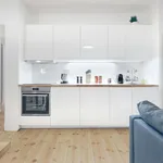 Rent 4 bedroom apartment of 80 m² in Berlin