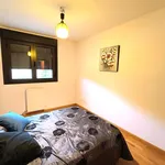 Alquilo 3 dormitorio apartamento de 87 m² en Noain