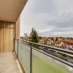 Pronajměte si 3 ložnic/e byt o rozloze 72 m² v Praha