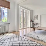 Rent 3 bedroom apartment in Ixelles