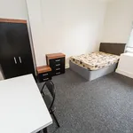 Rent 3 bedroom house in Leeds