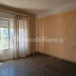 Affitto 4 camera appartamento di 117 m² in Messina