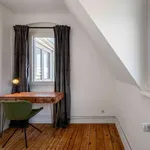 Rent a room of 140 m² in stuttgart