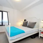 Rent 2 bedroom apartment in Melbourne