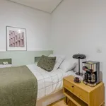 Rent a room of 120 m² in madrid