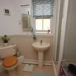 Rent 3 bedroom flat in Cambridge