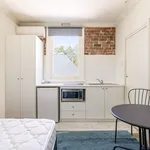 Rent 2 bedroom apartment in Potts Point