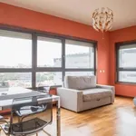 Rent 1 bedroom apartment of 60 m² in porto