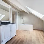 Huur 2 slaapkamer huis van 320 m² in Bruxelles