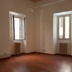 Rent 4 bedroom apartment of 180 m² in Roma