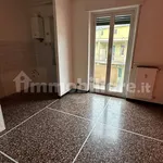 Rent 4 bedroom apartment of 90 m² in Genoa