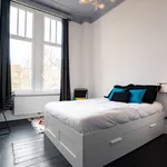 Huur 12 slaapkamer appartement van 450 m² in Schaerbeek