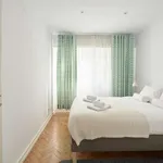 Rent 2 bedroom apartment of 70 m² in lisbon