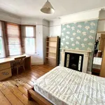 Rent 5 bedroom house in Cardiff