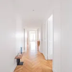 Appartement de 165 m² avec 5 chambre(s) en location à Paris