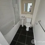 Rent 2 bedroom flat in Aberdeen