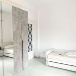 Rent a room in Roma