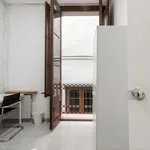 Rent 11 bedroom apartment in Barcelona