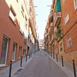 Rent 1 bedroom apartment of 50 m² in barcelona