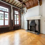 Huur 6 slaapkamer huis van 669 m² in Antwerpen