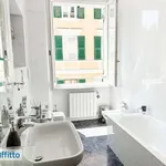 Affitto 3 camera appartamento di 95 m² in Genoa