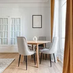 Rent 2 bedroom apartment of 61 m² in paris