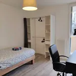 Appartement de 77 m² avec 4 chambre(s) en location à Cergy