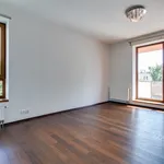 Pronajměte si 3 ložnic/e byt o rozloze 99 m² v Prague