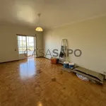 Rent 1 bedroom apartment of 92 m² in Amadora