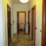 Rent 2 bedroom apartment of 60 m² in Milan