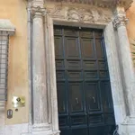 Rent 5 bedroom apartment of 350 m² in Roma