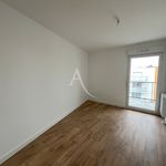 Appartement de 84 m² avec 4 chambre(s) en location à LAVALT