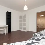 Miete 5 Schlafzimmer wohnung von 15 m² in Düsseldorf