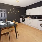 Rent 5 bedroom house in North West England