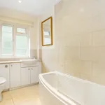 Rent 2 bedroom flat in Weybridge