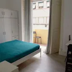 Rent a room in lisbon