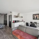 Rent 1 bedroom apartment of 37 m² in Courbevoie