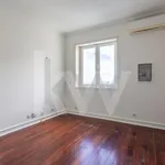 Rent 5 bedroom apartment of 200 m² in Lisbon