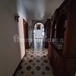 Rent 5 bedroom apartment of 264 m² in Benevento