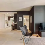 Rent 5 bedroom apartment of 85 m² in Barcelona