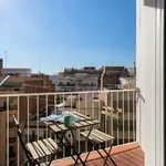 Rent a room of 61 m² in Barcelona