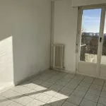 Appartement de 90 m² avec 1 chambre(s) en location à Maubeuge