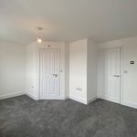 Rent 4 bedroom flat in East Midlands