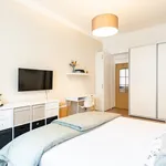 Pronajměte si 2 ložnic/e byt o rozloze 45 m² v Prague