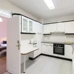 Rent a room of 250 m² in barcelona