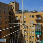 Affitto 5 camera appartamento di 130 m² in Bologna